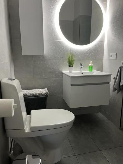 Old Town Cozy With Free Underground Parking Dzīvoklis *